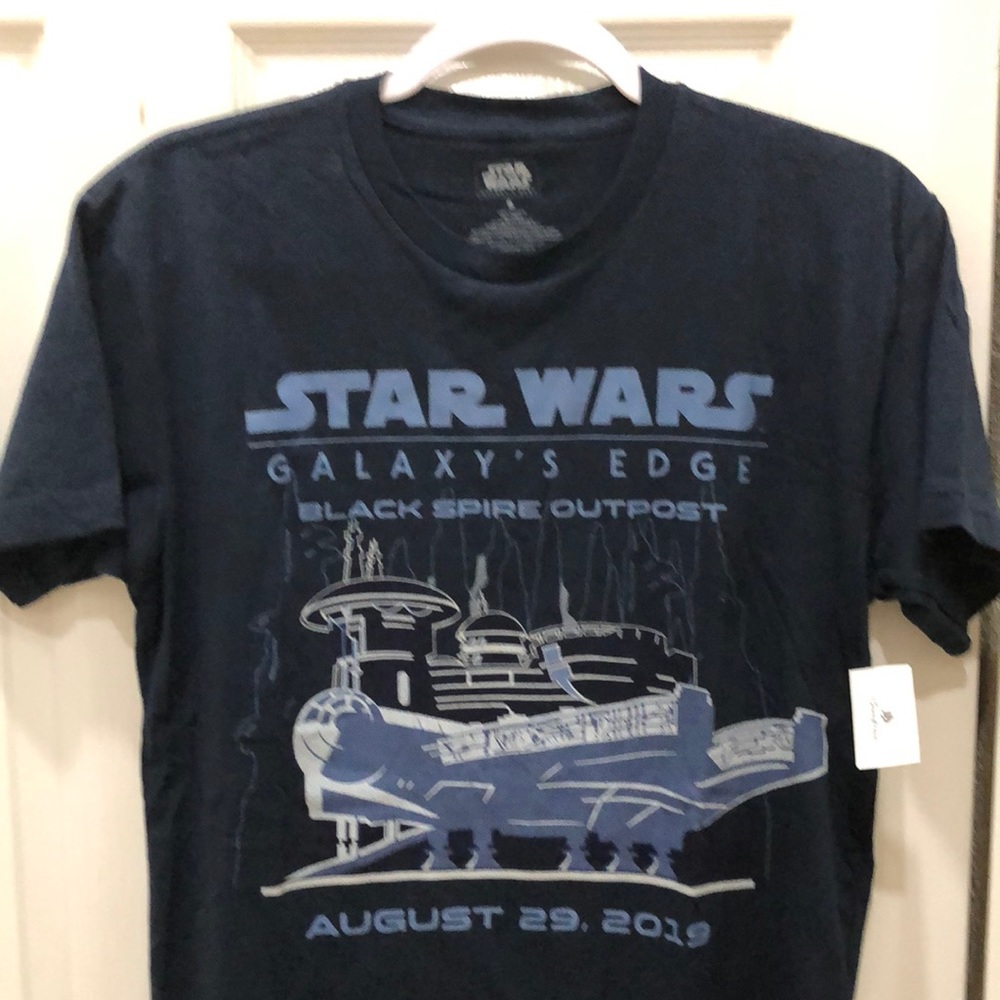Star Wars Galaxy’s Edge T-shirt small